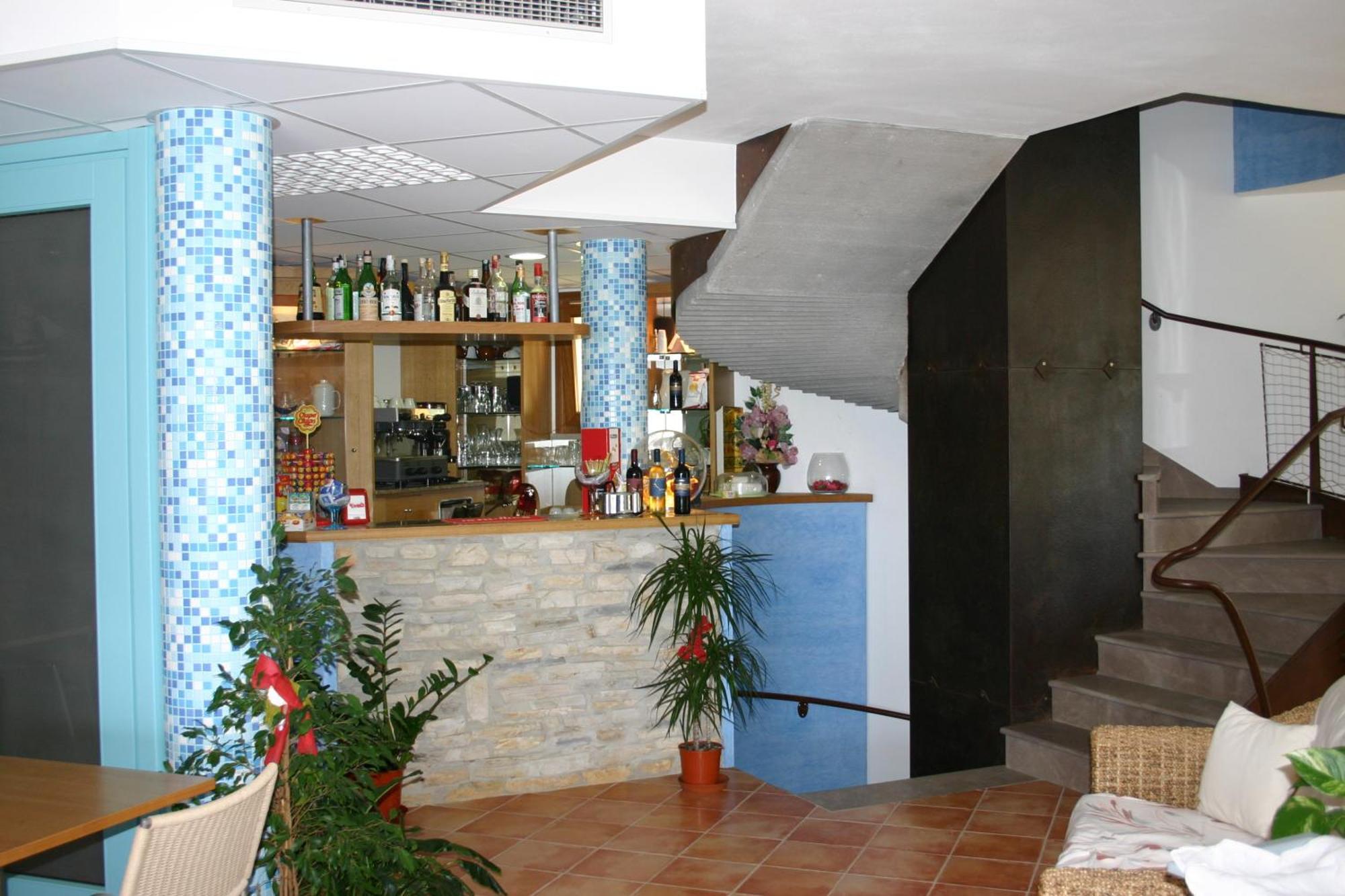 Hotel Villa Tramonto Direttamente Sul Mare San Vincenzo Ngoại thất bức ảnh