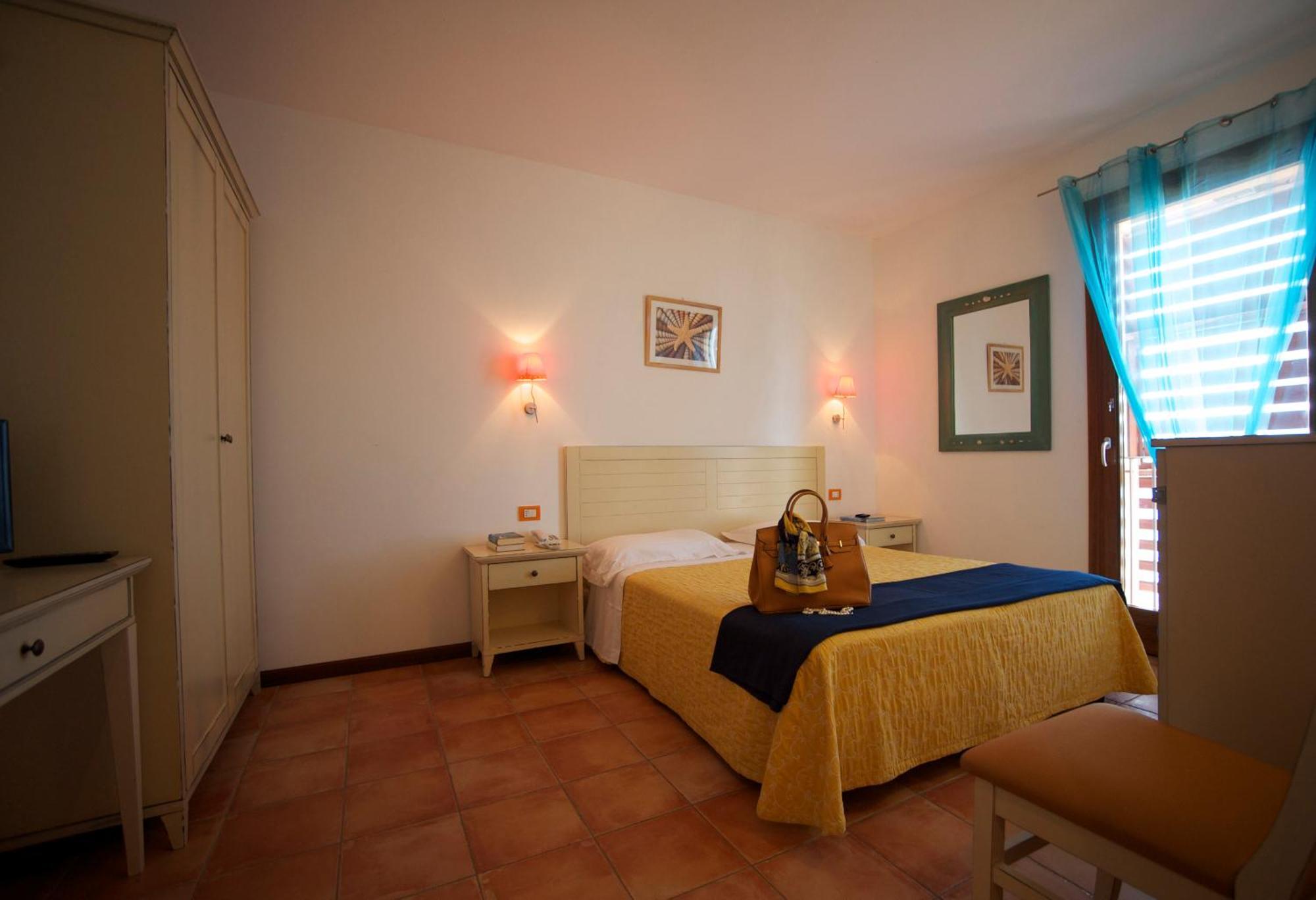 Hotel Villa Tramonto Direttamente Sul Mare San Vincenzo Ngoại thất bức ảnh