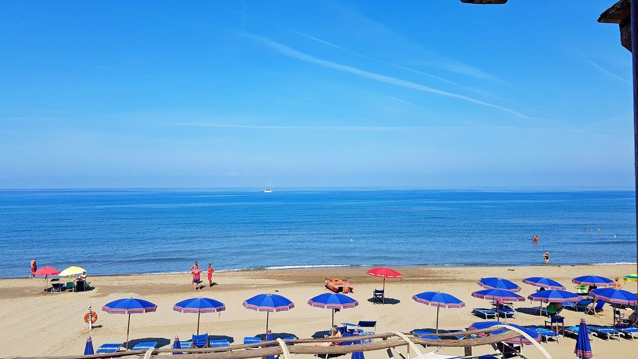 Hotel Villa Tramonto Direttamente Sul Mare San Vincenzo Ngoại thất bức ảnh